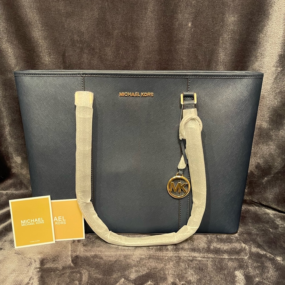 NWT Michael Kors Sady Handbag
